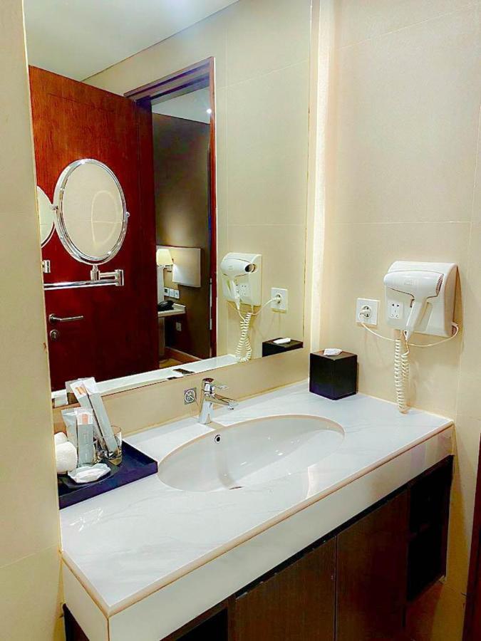 ฮาร์เปอร์ ปาเลมบัง บาย แอสตัน Hotel ภายนอก รูปภาพ